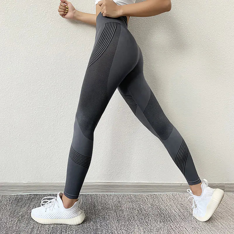 High-Waisted Compression 3/4 Yoga Pants with Stripes